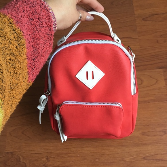 Missimo mini backpack/ purse - Picture 5 of 8